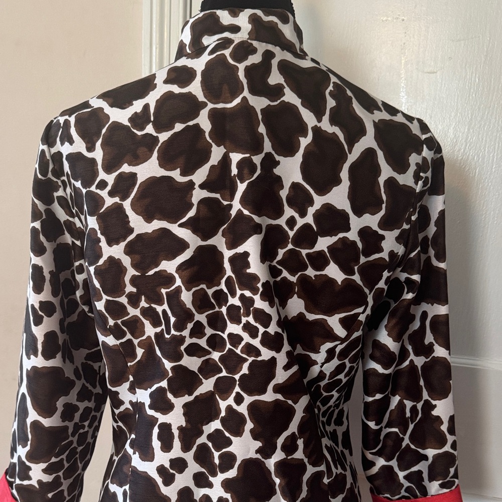 Chico's Cow Print Blazer with Red Trim Size 0 (Small) - Picture 9 of 12